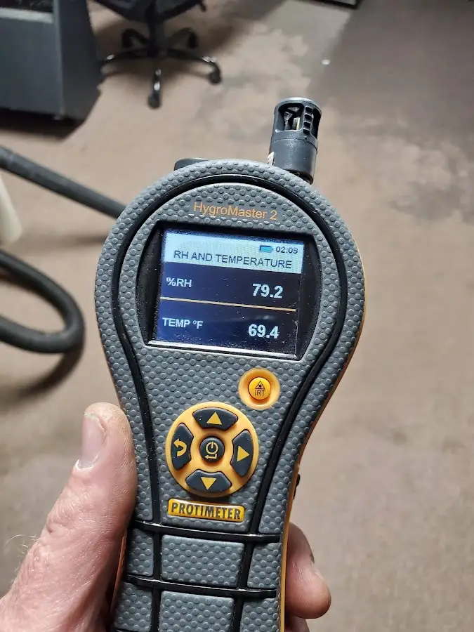 Moisture meter humidity assessment for Fire & Smoke Damage Restoration in Chili